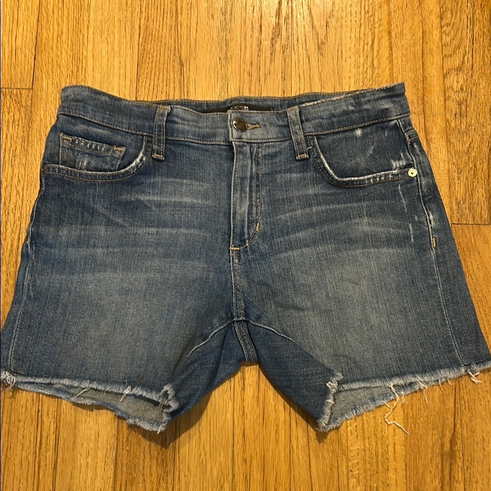 Joe’s jean shorts size 26
